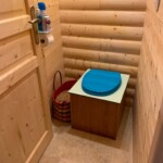 Lama-gîte à Gourdon, 2ème toilettes sèches à coté des chambres