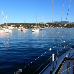 Lamarine, Tibatoanou à son mouillage dans la baie du Lazaret à La-Seyne-sur-Mer, Sun Odyssey 36i Performance