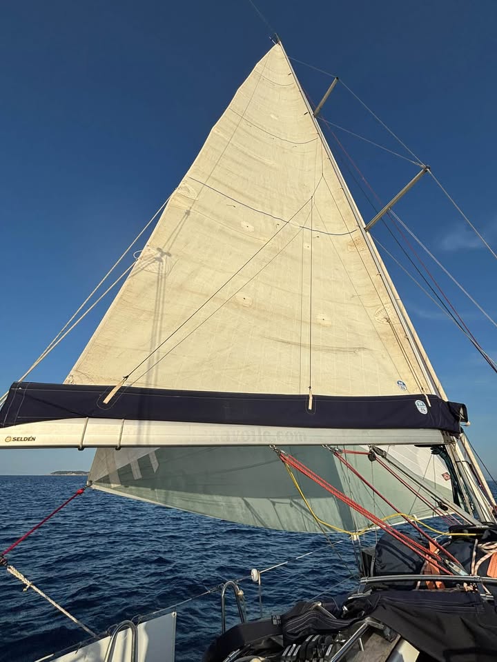 Lamarine reprend la mer jusqu’à novembre ! Il y a de la place si certains…